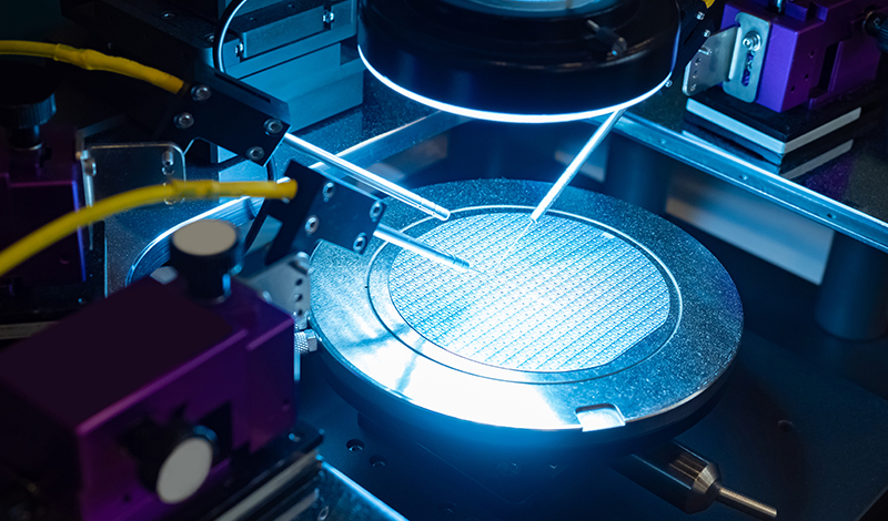 System working on delayering a chip
